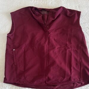 Figs Rafaela top in burgandy